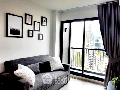 Condos for rent : High-Floor 1-BR Condo, Life One Wireless, 17th Floor Near BTS Phloen Chit (ID 2763304)