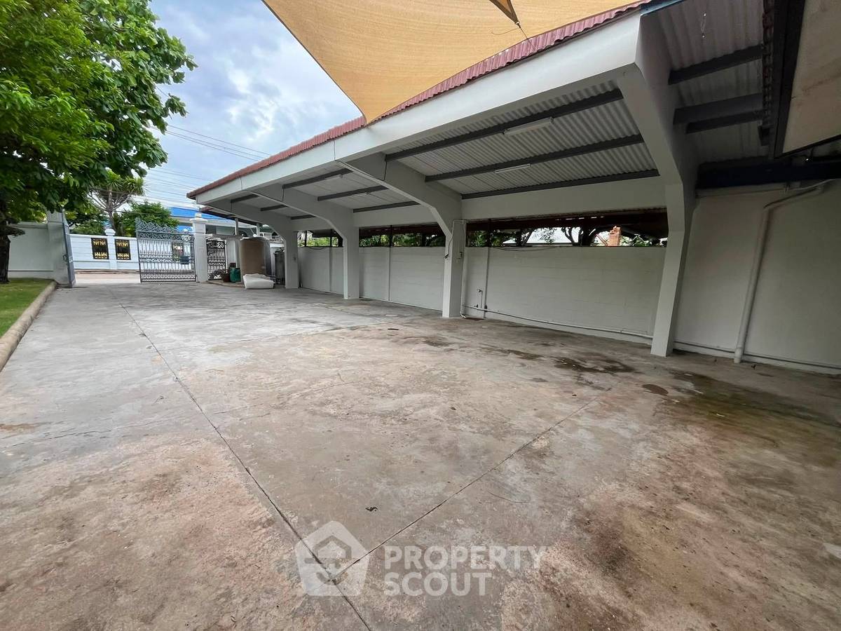 รูป บ้าน 5-ห้องนอน ใน สวนหลวง (ID 3010959) - รูปที่ 28/32