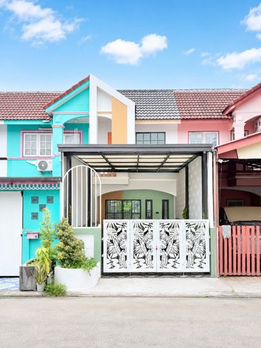 2-bed townhouse for sale, 80 sqm, 18.9 sq wah, Nong Chok