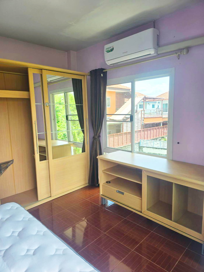 รูป H 988 ให้เช่า บ้านเดี่ยว 2 ชั้น ตกแต่งใหม่ ถนนเลียบคลองทวีวัฒนา ใกล้สนามหลวง2 บ้านสวย พร้อมเฟอร์ ราคา 22,000 บาท - รูปที่ 14/17
