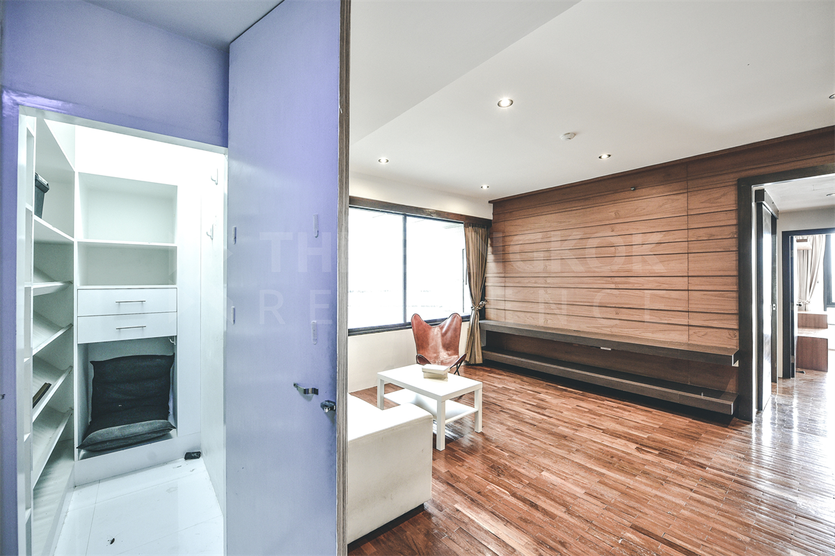 picture Book quickly before the room is gone!! Baan Piya Sathorn - 8/10
