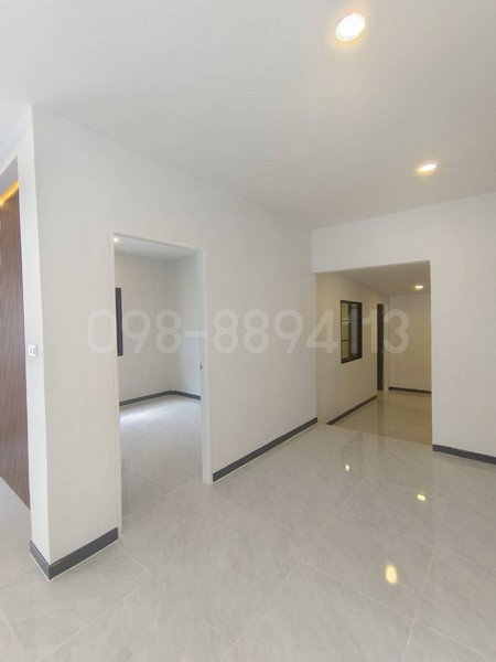 รูป ขายบ้านเดี่ยวชั้นเดียว รีโนเวทใหม่ทั้งหลัง พร้อมเข้าอยู่ หมู่บ้านพิบูลทรัพย์ 1 ซอยเลียบวารี 27 เนื้อที่ 36 ตรว 3นอน 2น้ำ - รูปที่ 4/8