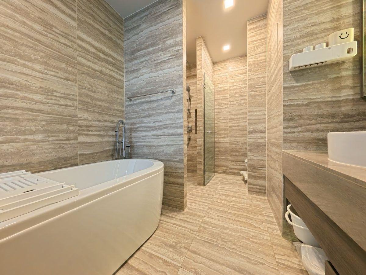 picture LTHC15754 Luxury Condo for Rent Asoke | Celes Asoke | Near BTS Asoke | 170,000 THB - 6/6