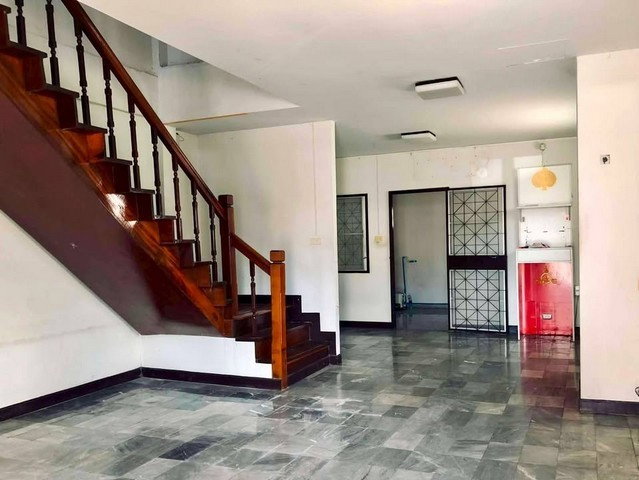 picture FOR SALE  TOWNHOUSE PROPERTY  1889990 BAHT. - 5/8
