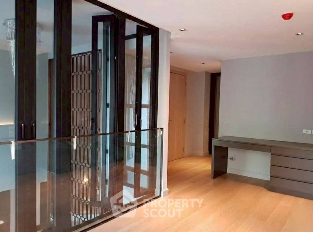 picture 3-BR Condo at Na Vara Residence near BTS Chit Lom (ID 2783305) - 12/19