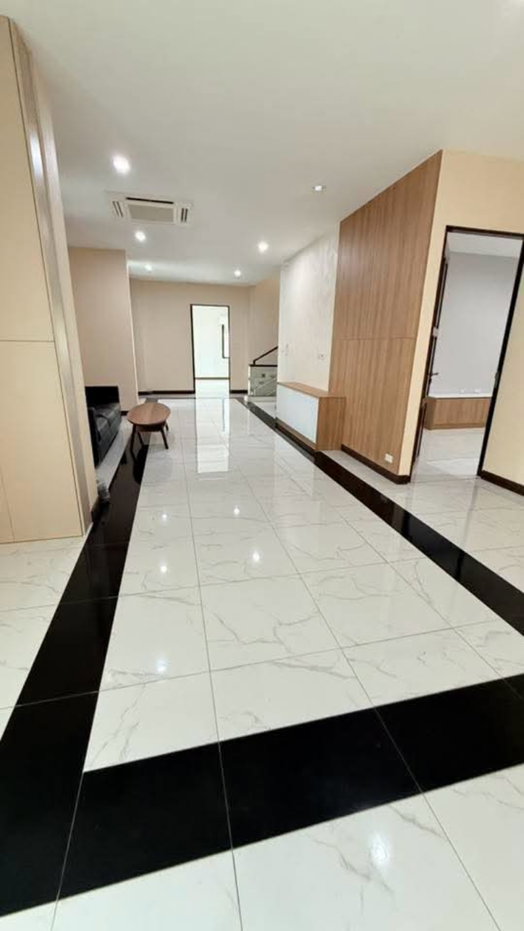 รูป 📣📣ให้เช่า Home Office สุขุมวิท 71 4 ห้องนอน (กรุณาพิมพ์ 0974164645 Line: JKJK4645 แทนการคลิกปุ่มสีฟ้า,เขียว) - รูปที่ 30/45