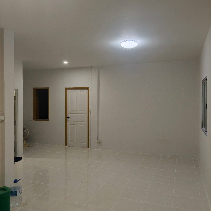 รูป บ้านสวยกว้างขวาง พร้อมอยู่ เดินทางสะดวก ราคาถูก - รูปที่ 3/9