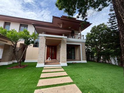 รูปภาพ ให้เช่าบ้านหรู 2 ชั้น หมู่บ้าน Narasiri Pattanakarn-Srinakarin 135 ตร.ว.ใกล้โรงเรียนนานาชาติ และ MRT คลองกลันตัน