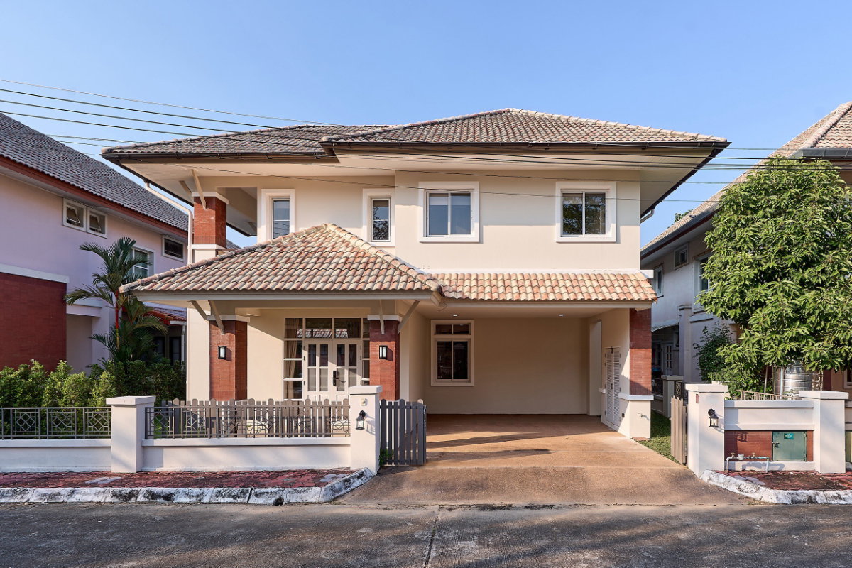 บ้านหรูในโครงการ พร้อมระบบการรักษาความปลอดภัยที่ดี  ใกล้โรงเรียนนานาชาติ   #C5MG100771