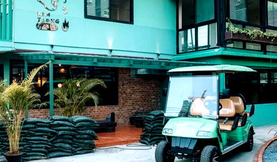 Houses for sale BTS Thong Lo (Thong Lor) : For sale: 2-storey detached house, Sukhumvit Soi 61, Bangkok.