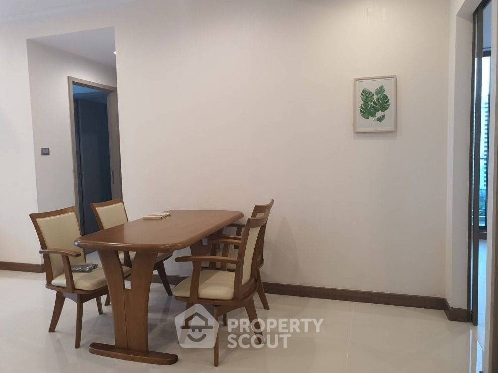 picture 2-BR Condo at Supalai Oriental Sukhumvit 39 near MRT Phetchaburi (ID 2740349) - 10/15