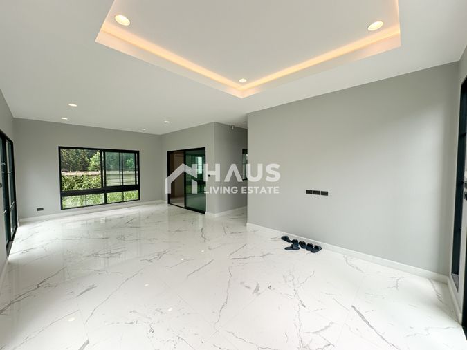 4-bed house for sale, 205 sqm, 72 sq wah, Setthasiri DonMueang