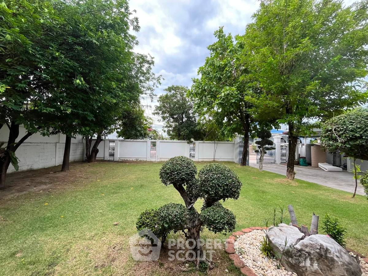 รูป บ้าน 5-ห้องนอน ใน สวนหลวง (ID 3010959) - รูปที่ 29/32