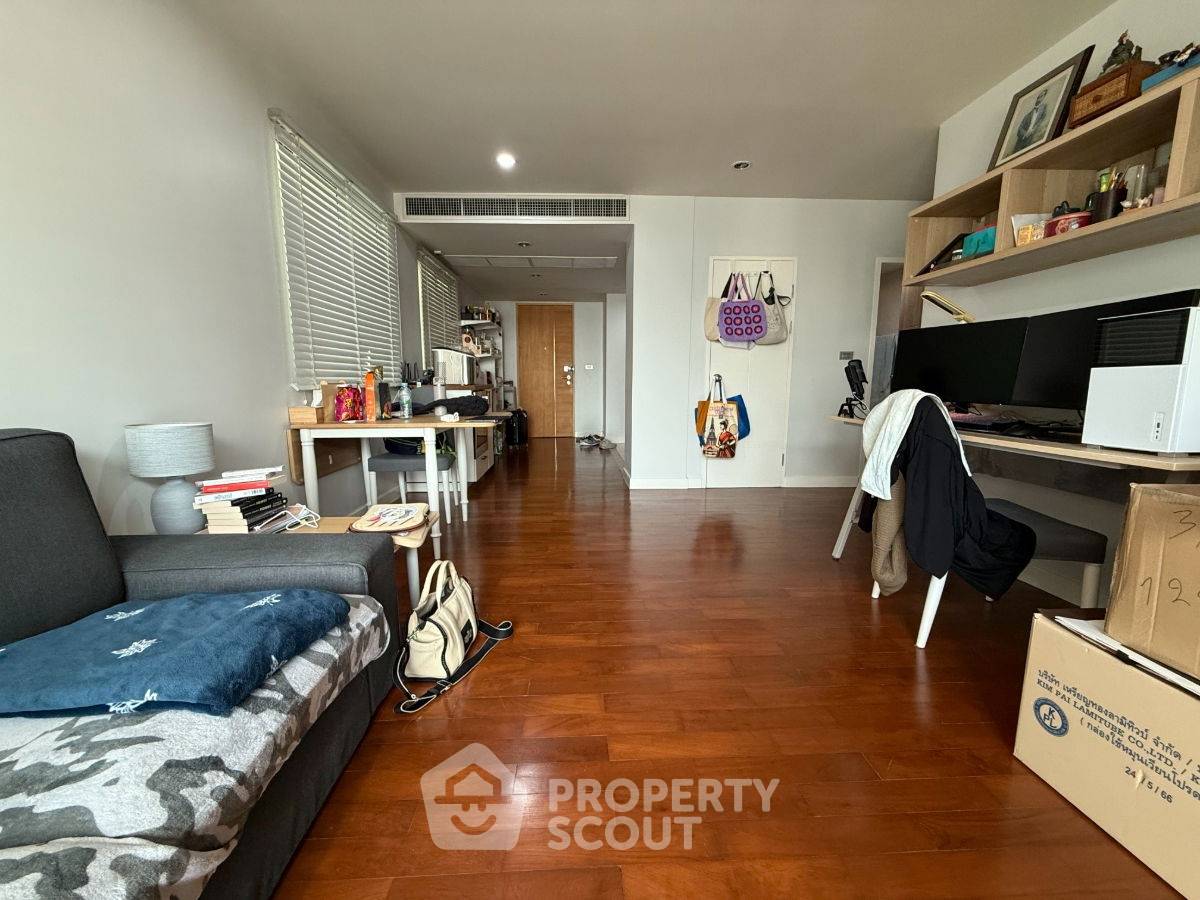 picture 2-BR Condo at Baan Siri Silom near BTS Surasak (ID 2573659) - 4/10