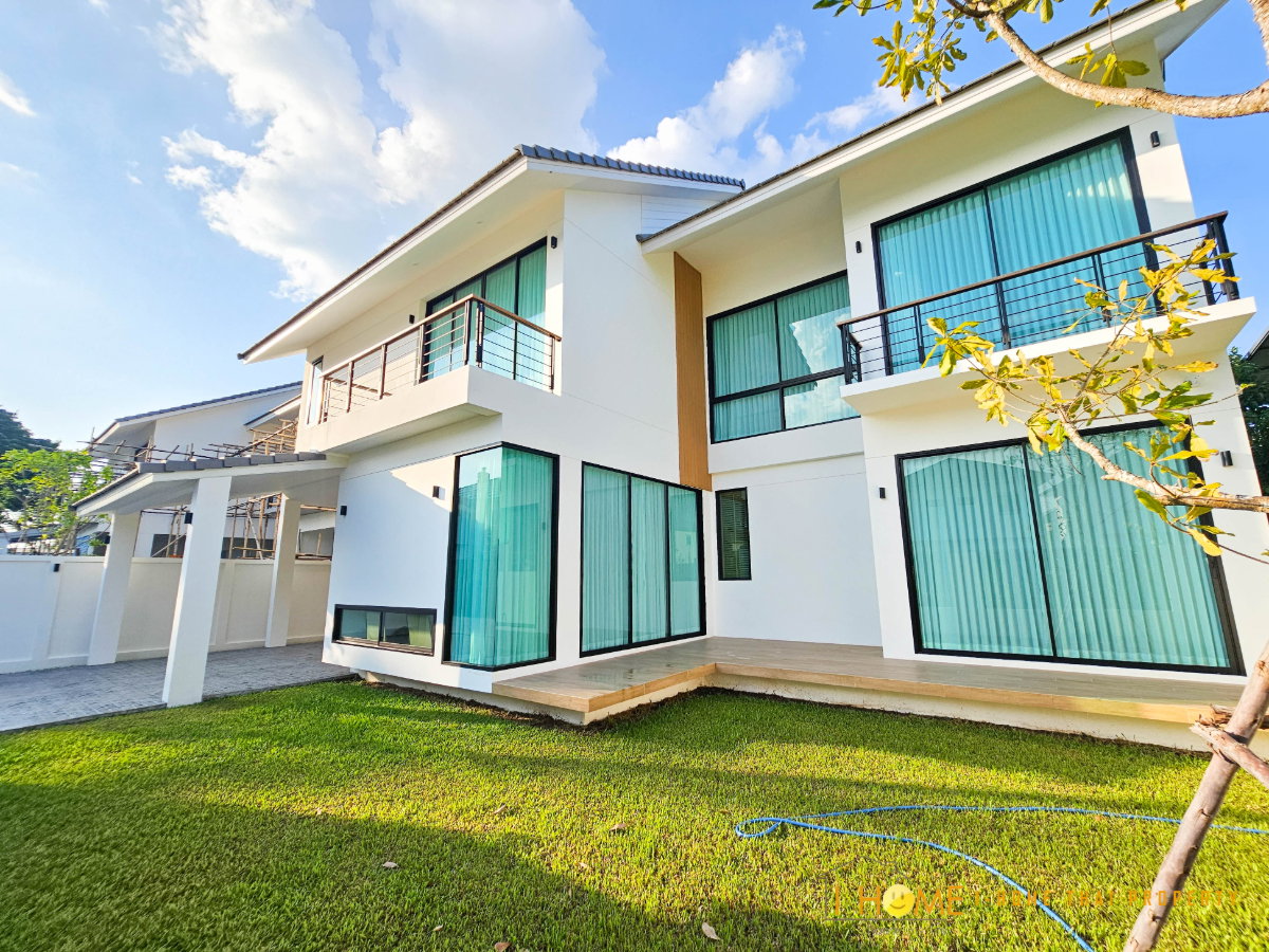 รูป บ้านเดี่ยว 2 ชั้น บ้านหลังใหญ่สไตร์โมเดิร์นทันสมัยภายในตกแต่งหรูหรา   #ป่าแดด    #C7MG100921  - รูปที่ 4/41
