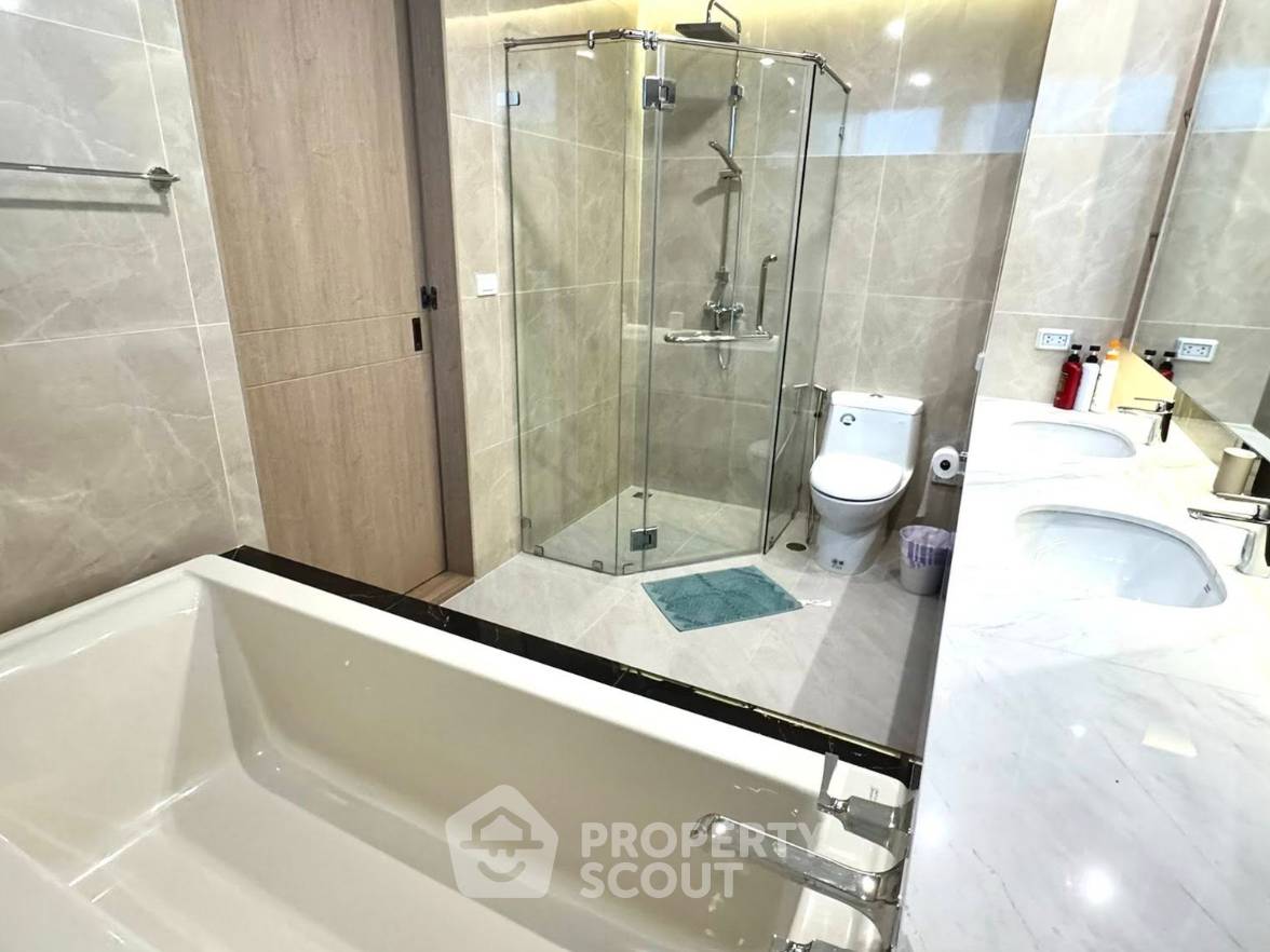 รูป คอนโด 3-ห้องนอน ที่ เดอะ รอยัล ศาลาแดง คอนโดมิเนียม ใกล้ MRT สีลม (ID 3008998) - รูปที่ 5/5