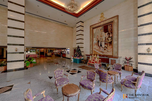Ultimate Luxury Lifestyle with Convenience Las Colinas Condo near MRT Sukhumvit Station