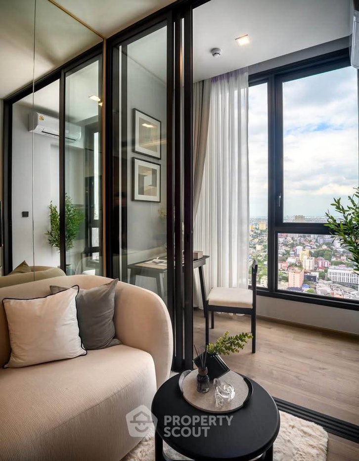 picture 1-BR Condo at The Crest Park Residences near MRT Phahon Yothin (ID 3011524) - 8/11