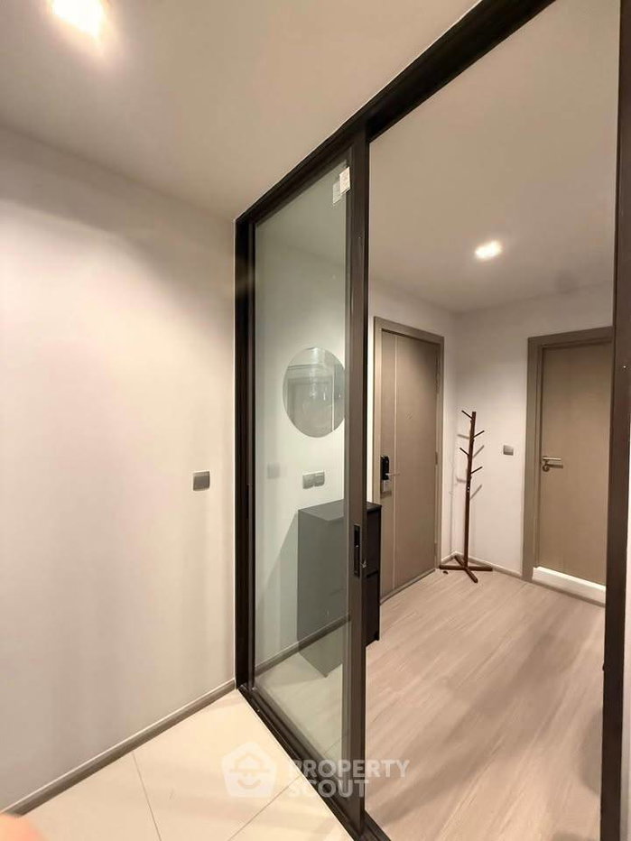 picture 1-BR Condo at Life Asoke - Rama 9 near MRT Phra Ram 9 (ID 3011542) - 10/15