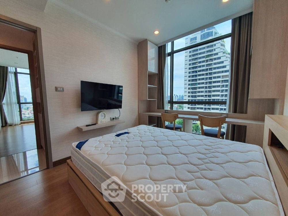 picture 2-BR Condo at Supalai Oriental Sukhumvit 39 near MRT Phetchaburi (ID 2740349) - 4/15