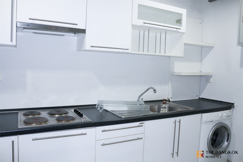 Convenient Travel, Great Value per Square Meter The Master Centrium Asoke - Sukhumvit near MRT Sukhumvit Station