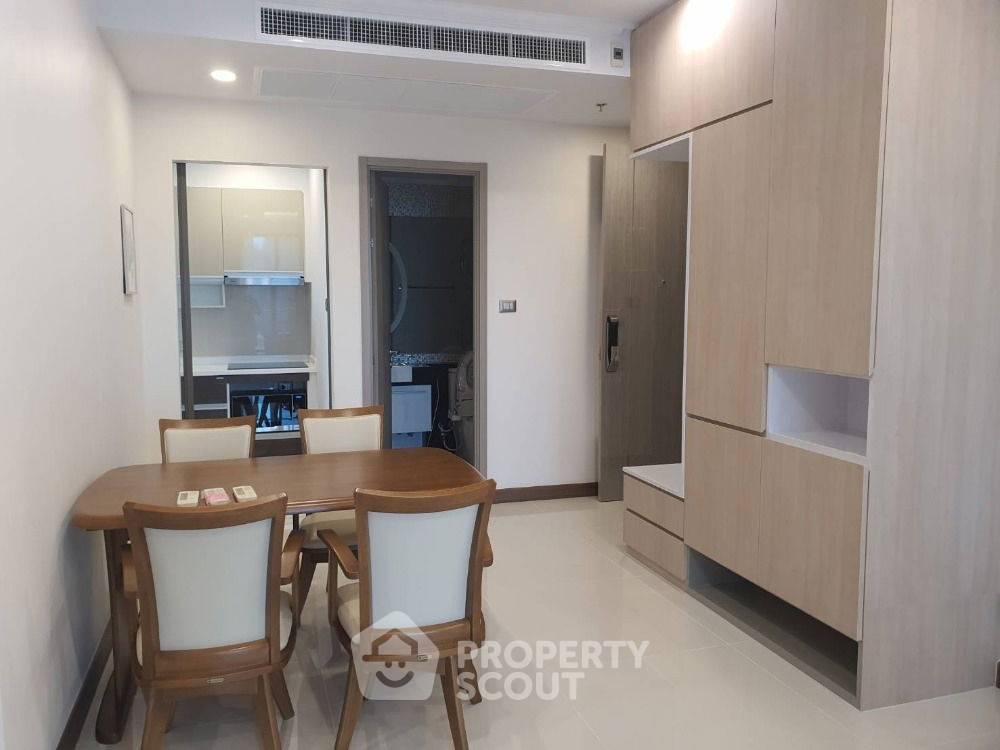 picture 2-BR Condo at Supalai Oriental Sukhumvit 39 near MRT Phetchaburi (ID 2740349) - 9/15