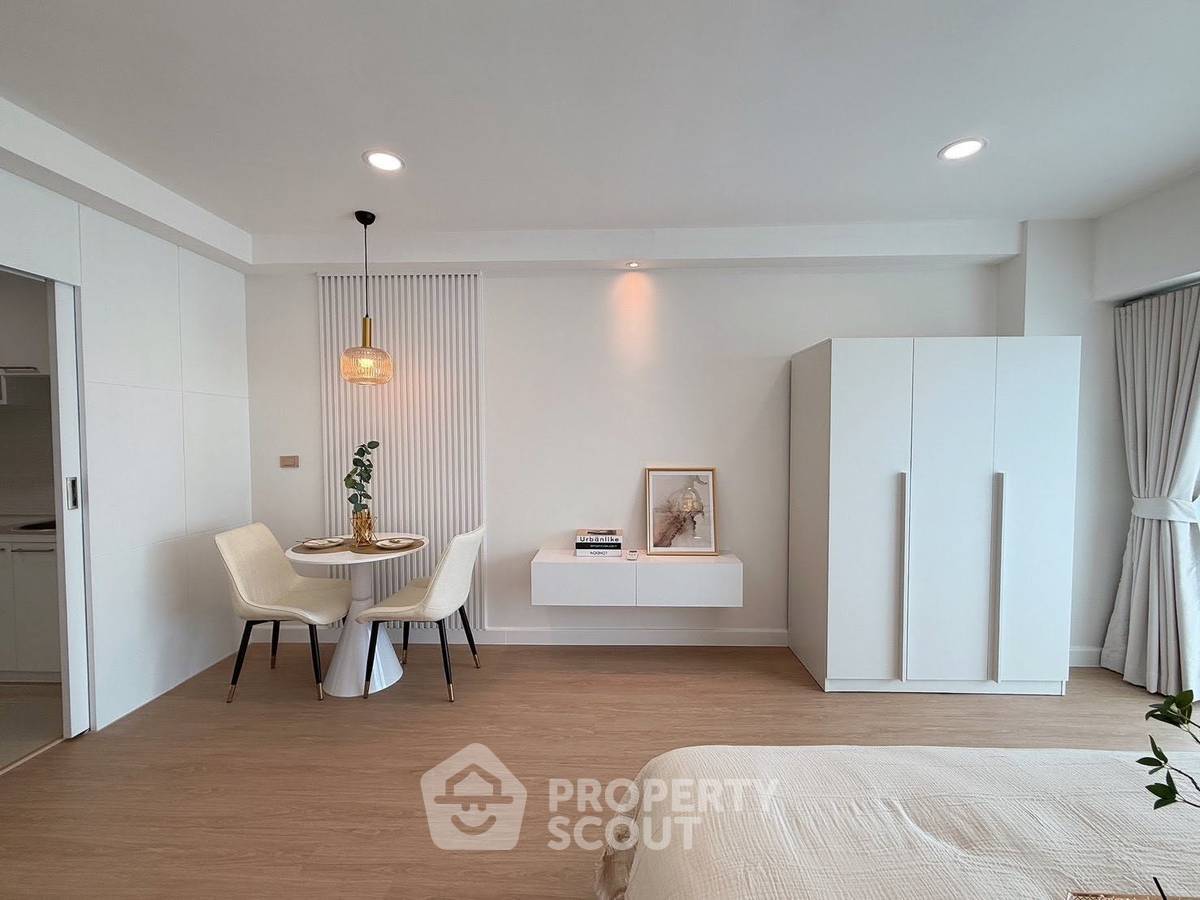 picture 1-BR 36 Sqm Condo For Sale, City Living Ratchada, MRT Thailand Cultural Centre (ID 3013476) - 3/11