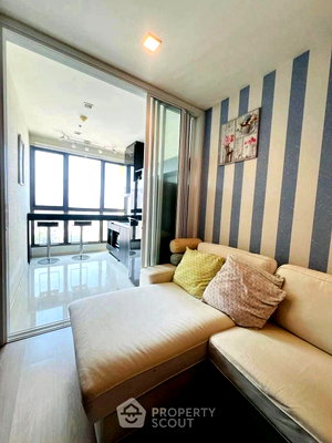 Condos for sale : High-Floor 1-BR 35 Sqm, Rhythm Sukhumvit 44/1 near BTS Phra Khanong (ID 2594701)