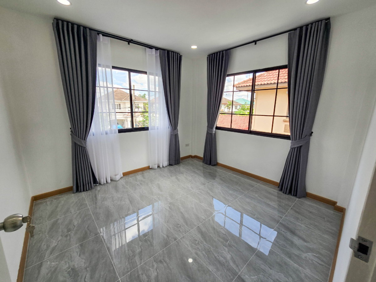 รูป บ้านเดี่ยว 2 ชั้น ซ.นิมิตใหม่ 40 กว้างมาก มีห้องชั้นล่าง2ห้อง ชั้นบนมีเทอเรสวิวทุ่งนา - รูปที่ 19/24