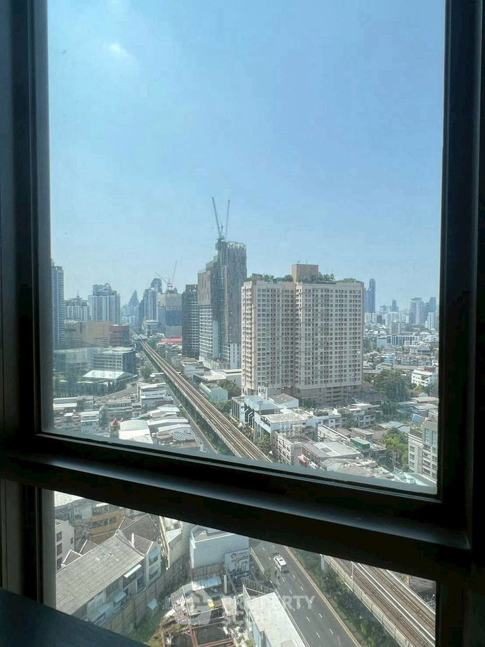 picture 1-BR Condo at Rhythm Sukhumvit 44/1 near BTS Phra Khanong (ID 2594701) - 8/15