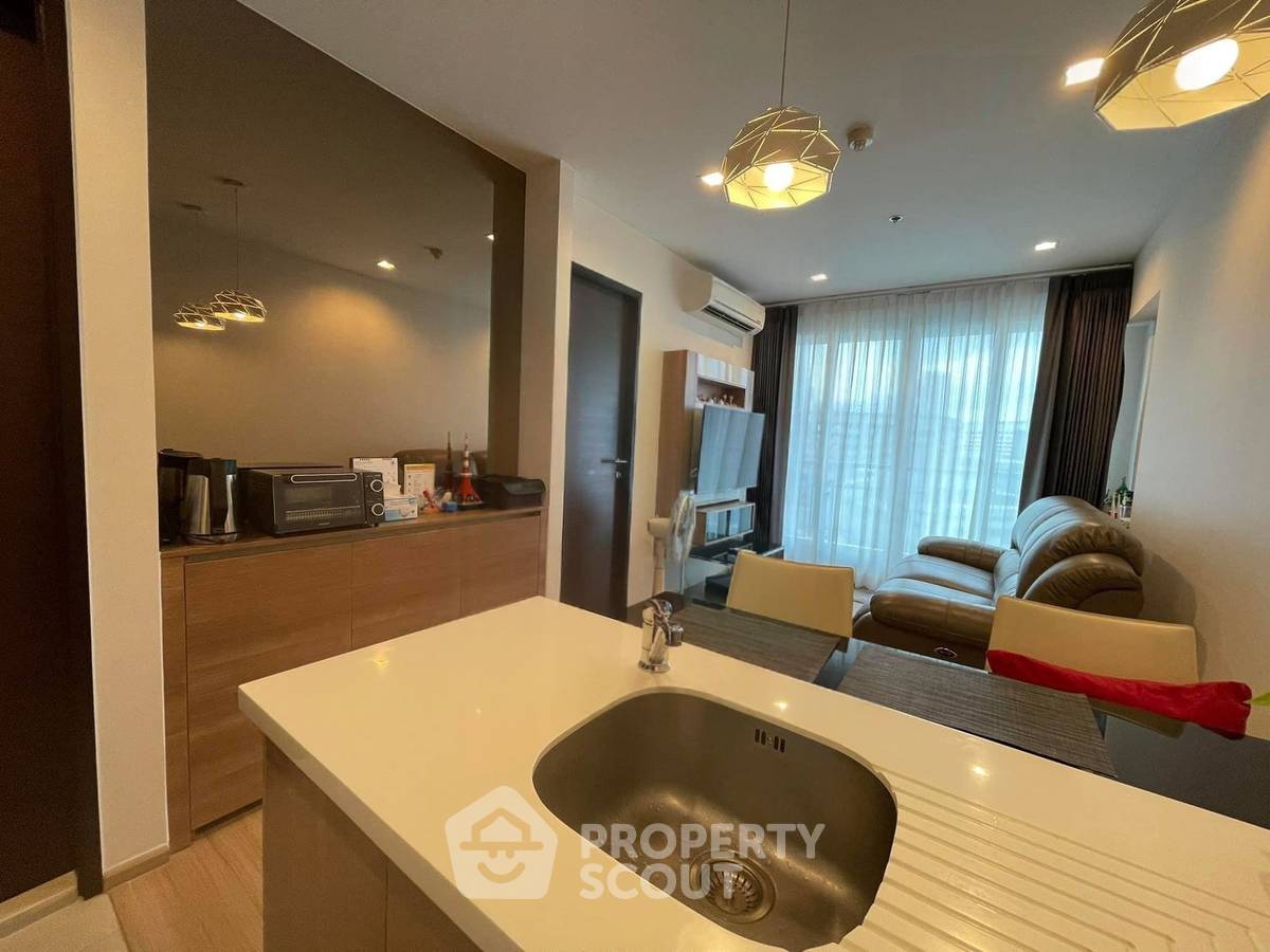 รูป คอนโด 1-ห้องนอน ที่ ริธึ่ม สาทร ใกล้ BTS สะพานตากสิน (ID 2793142) - รูปที่ 1/8