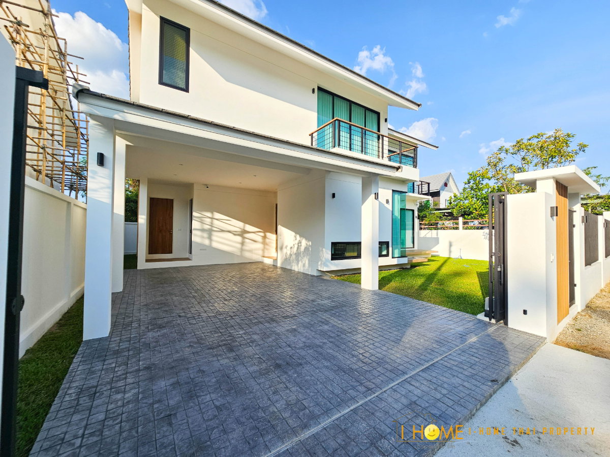 รูป บ้านเดี่ยว 2 ชั้น บ้านหลังใหญ่สไตร์โมเดิร์นทันสมัยภายในตกแต่งหรูหรา   #ป่าแดด    #C7MG100921  - รูปที่ 2/41