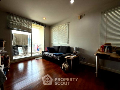 Condos for sale : 2-BR 89 Sqm At 16th Floor, Baan Siri Silom Near BTS Surasak (ID 2573659)
