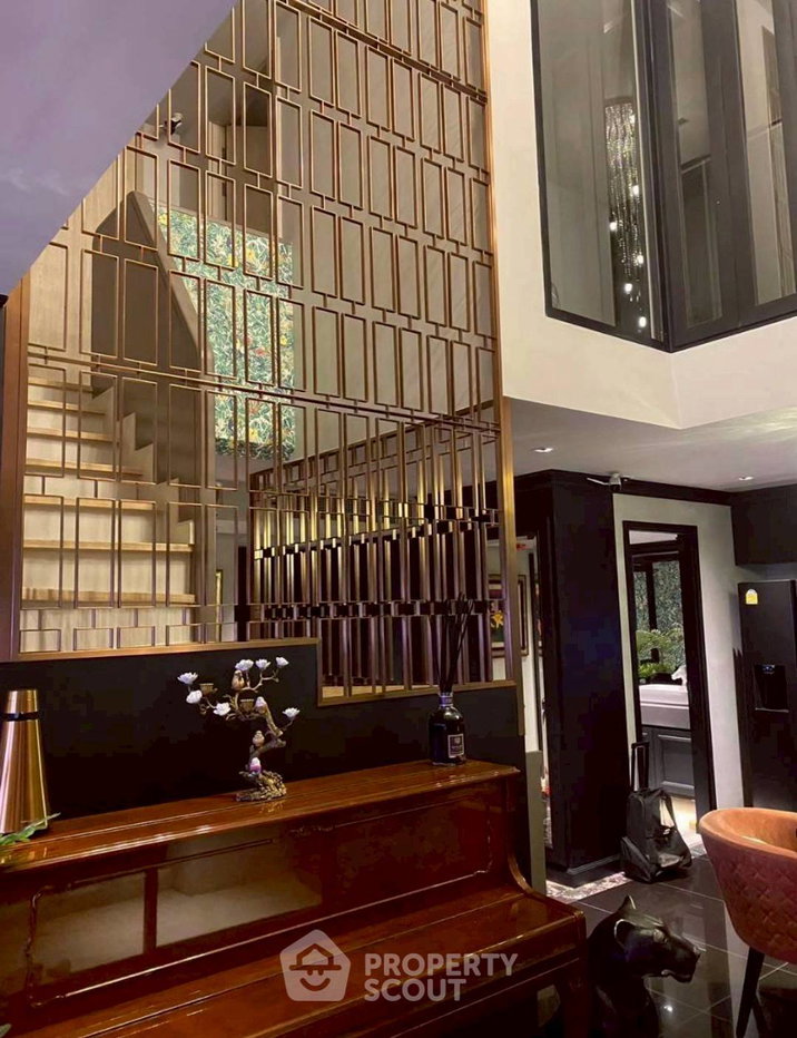 picture 3-BR Condo at Na Vara Residence near BTS Chit Lom (ID 2783305) - 6/19