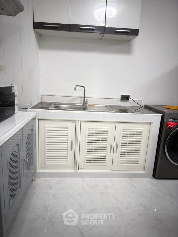 รูป คอนโด 2-ห้องนอน ที่ วิทยุ คอมเพล็กซ์ คอนโดมิเนียม ใกล้ BTS เพลินจิต (ID 2908423) - รูปที่ 17/21