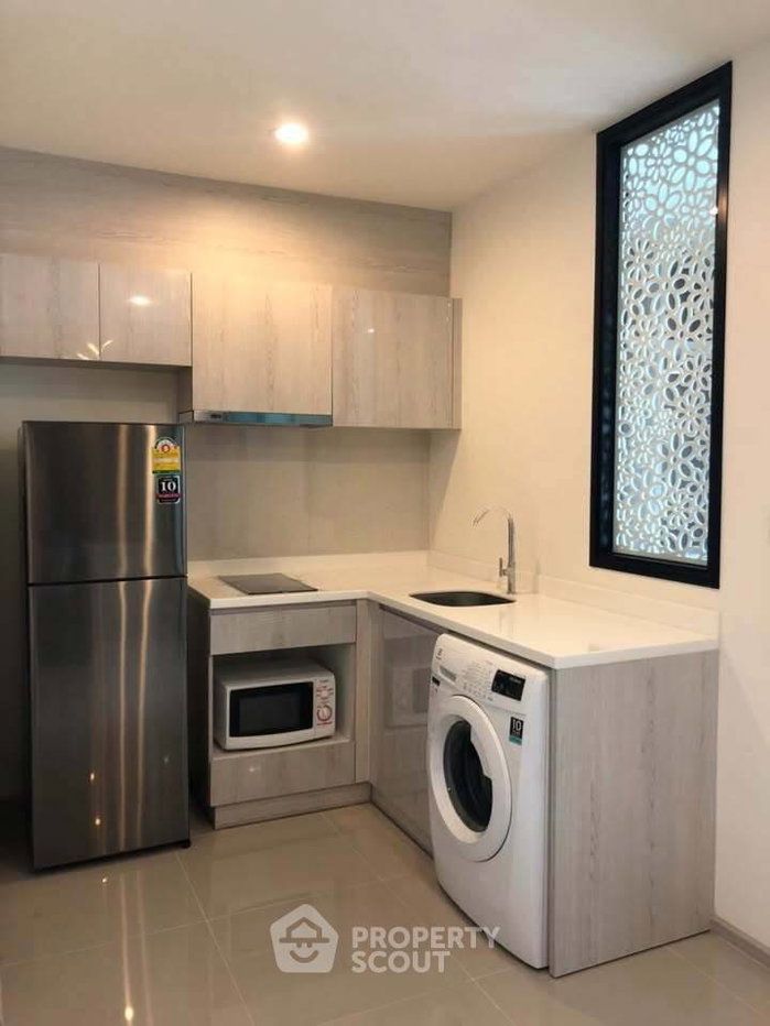 picture 1-BR Condo at Life Asoke near ARL Makkasan (ID 2745694) - 2/11