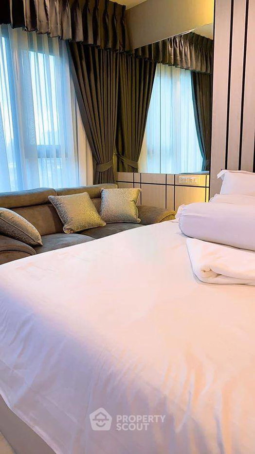 picture Studio Condo at Life One Wireless near BTS Phloen Chit (ID 2533728) - 1/8