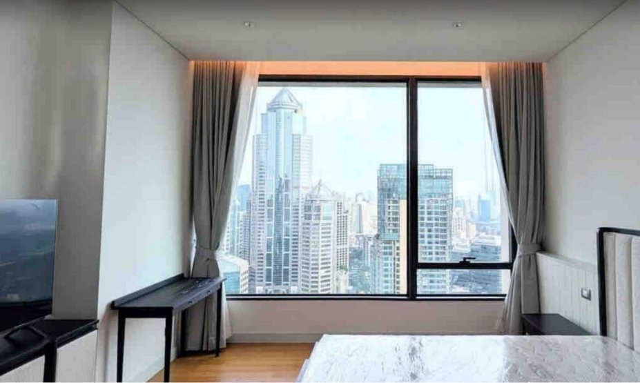 รูป LTHC1575 Ultra Luxury Condo for Rent Ratchadamri | Sindhorn Residence | Near BTS Ratchadamri | 250,000 THB - รูปที่ 4/6