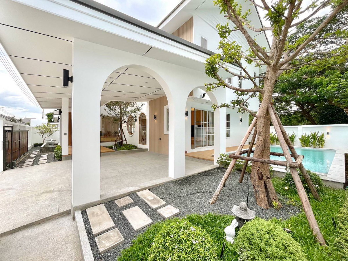 รูป Luxury Pool Villa 2 ชั้น สไตล์ Koji พร้อมสระว่ายน้ำส่วนตัว ทำเลเซ็นทรัล เชียงใหม่ แอร์พอร์ต #C7MG100771 - รูปที่ 4/28