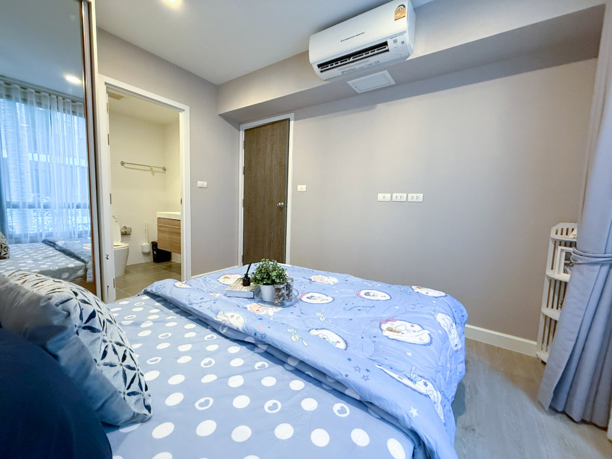 picture Condo for rent at MetroLux Riverfront Rattanathibet, on the Chao Phraya River and there's a shuttle service to MRT Thaimaa station. - 4/15