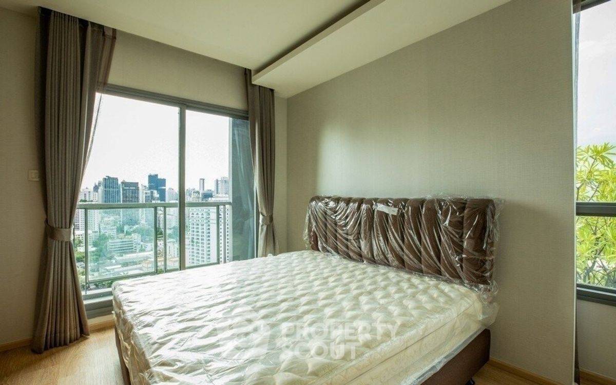 picture 3-BR Condo at H Sukhumvit 43 near BTS Phrom Phong (ID 2361863) - 12/18