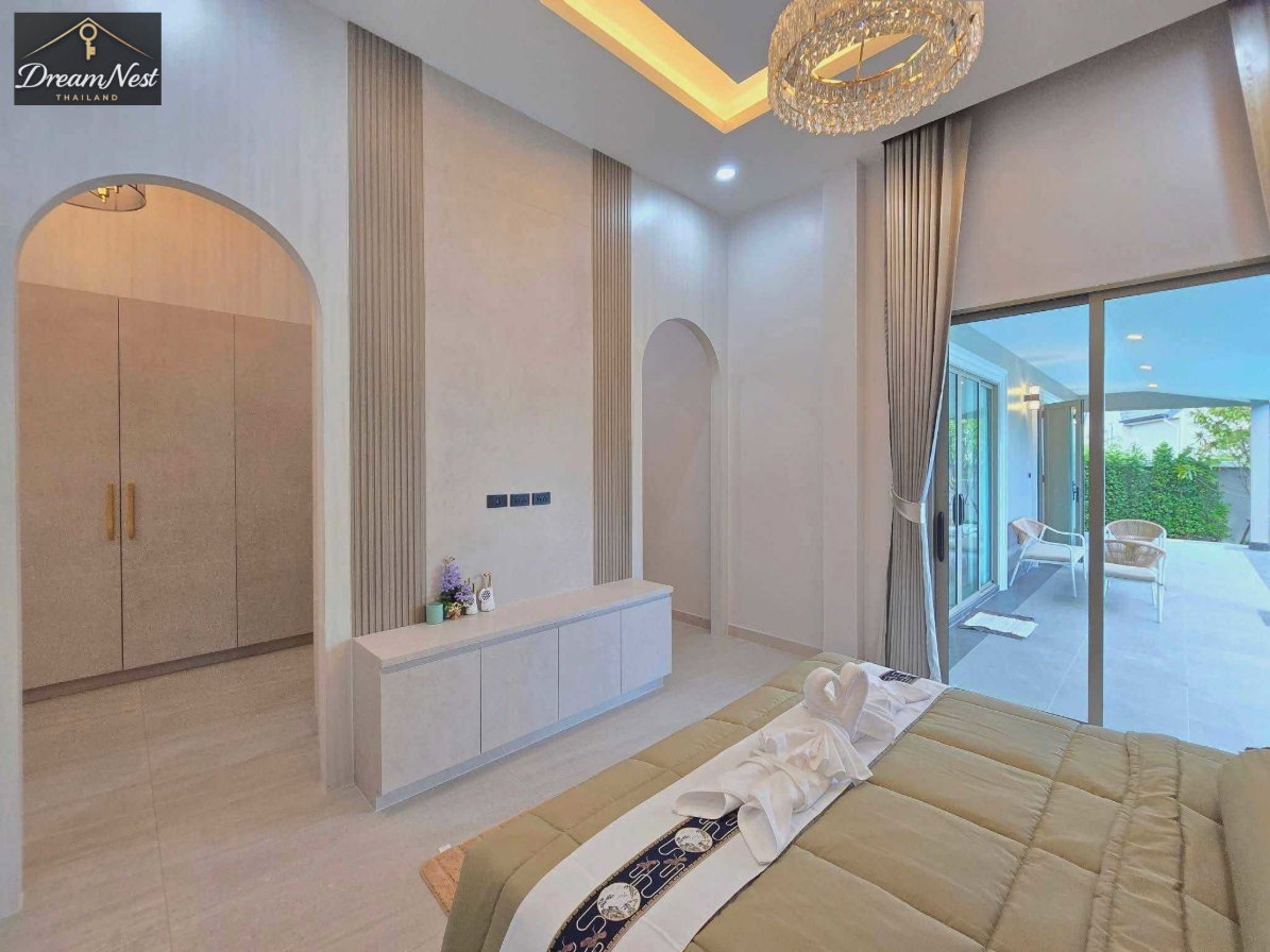 picture Modern luxury pool villas set on generous land plots ranging - 16/20