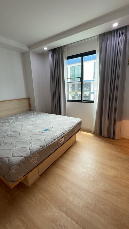 รูป ปล่อยเช่าห้องครับ วี คอนโด ศาลายา (V Condo Salaya) ตึก V7  ชั้น 7  ห้องมุม พร้อมหน้าต่างห้องนั่งเล่น รับแสงธรรมชาติ  - รูปที่ 16/25