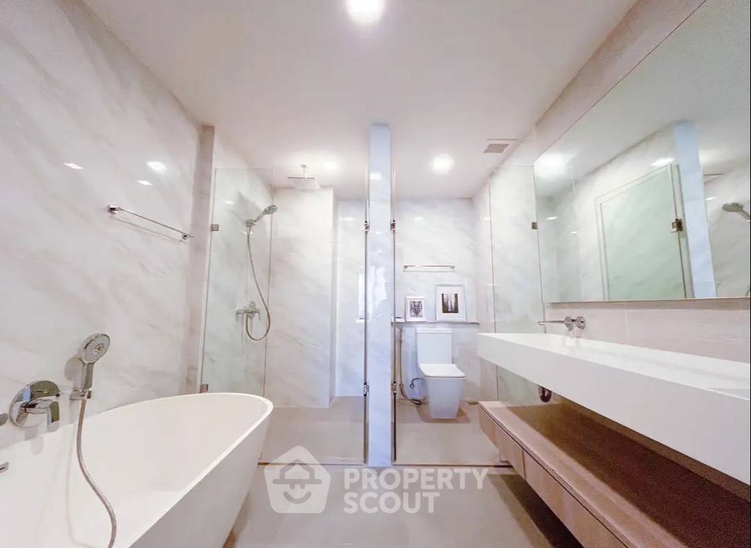 รูป คอนโด 2-ห้องนอน ที่ ฟินน์ สุขุมวิท 31 ใกล้ MRT สุขุมวิท (ID 2072253) - รูปที่ 9/15