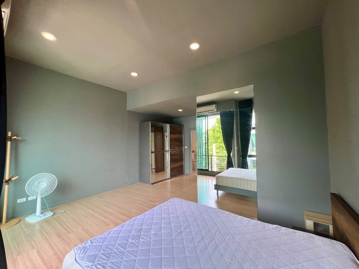 รูป ให้เช่า Townhome 3 ชั้น บ้านกลางเมือง พระราม 9 – รามคำแหง. พร้อมอยู่ เฟอร์นิเจอร์ครบ ใกล้ MRT มหาวิทยาลัยรามคำแหง เดินทางสะดวกทุกเส้นทาง - รูปที่ 21/27