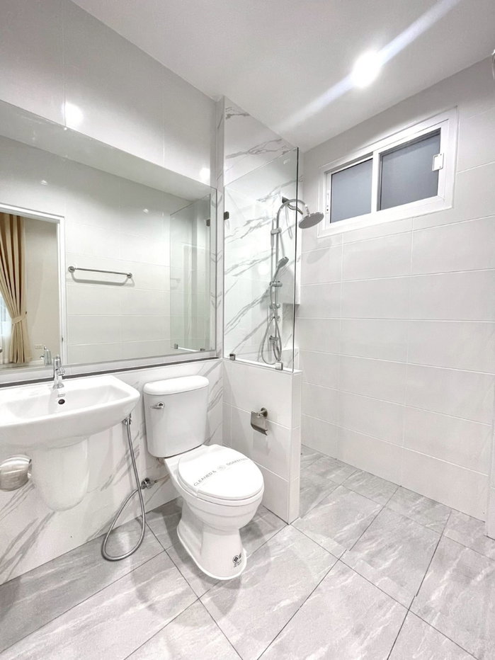 picture Modern Single-Storey House for Sale Near Maejo University - 12/15