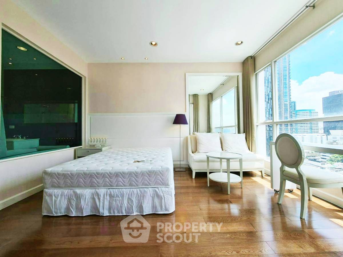 picture Studio Condo at The Address Chidlom near BTS Chit Lom (ID 2751486) - 1/12
