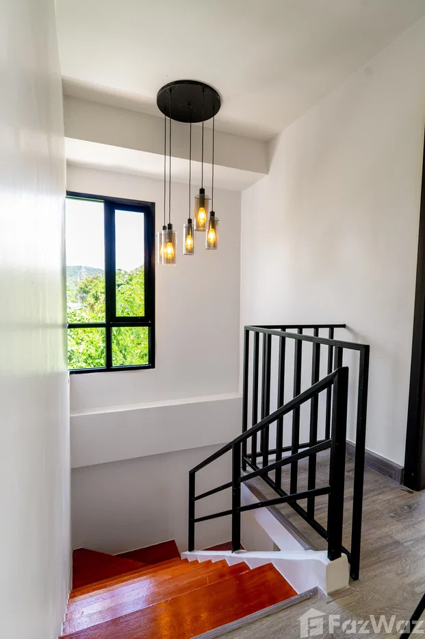 รูป บ้านรีโนเวทใหม่ทั้งหมด 4 ห้องนอน 4 ห้องน้ำ 6484065 - รูปที่ 10/11