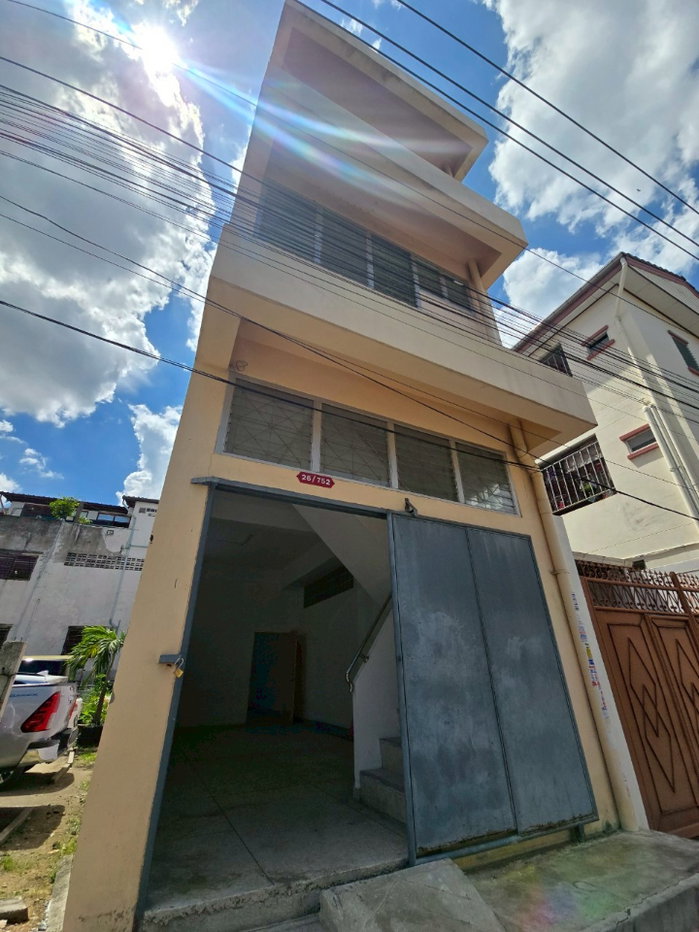 รูป ขายอาคารพาณิชย์  พร้อมห้องพัก 20 ห้อง เนื้อที่ 40 ตรว  ติดถนนเอกชัย ปากซอยเอกชัย 75 พร้อมทำกิจการได้ - รูปที่ 4/12