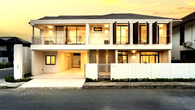 Houses for sale :  Renovated Two-Storey Detached House with Clubhouse & Swimming Pool